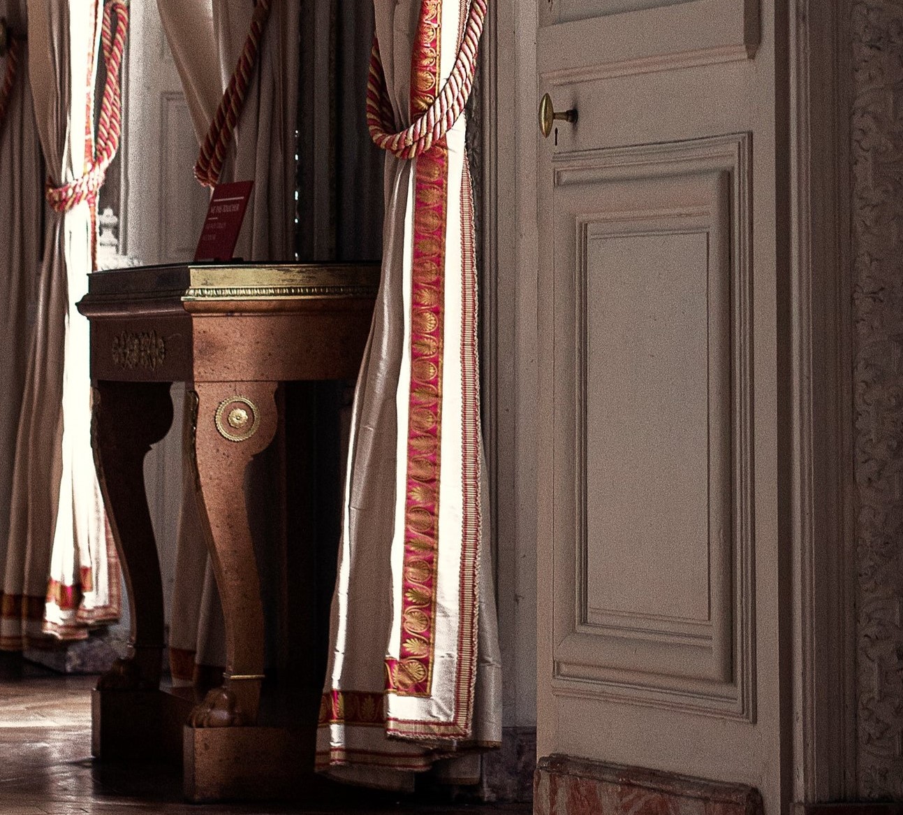  新手必看：家用家具选购避坑指南，少花冤枉钱